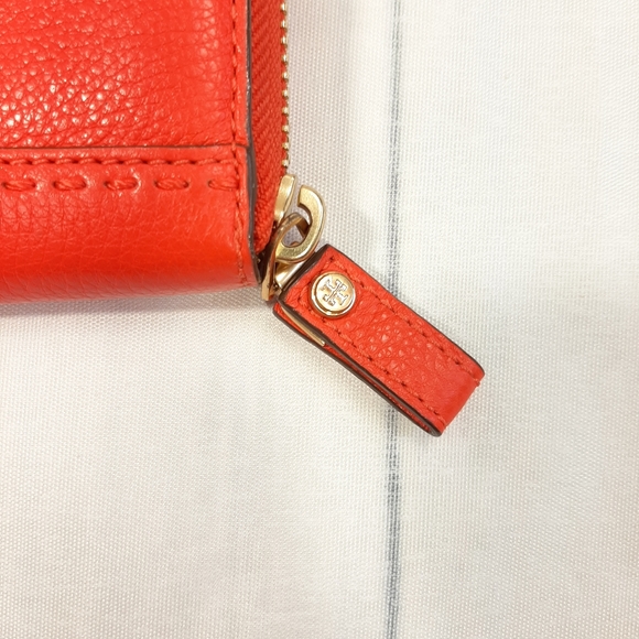 Tory Burch Small Orange Leather Purse With Key Fob. Zip Fastening - Picture 3 of 13